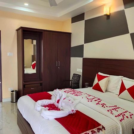 John Towers Hotel Tirunelveli Buitenkant foto
