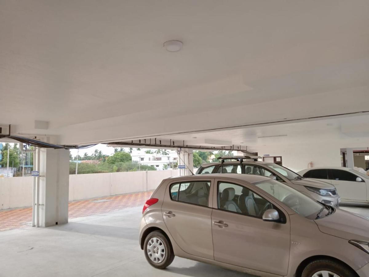 John Towers Hotel Tirunelveli Buitenkant foto
