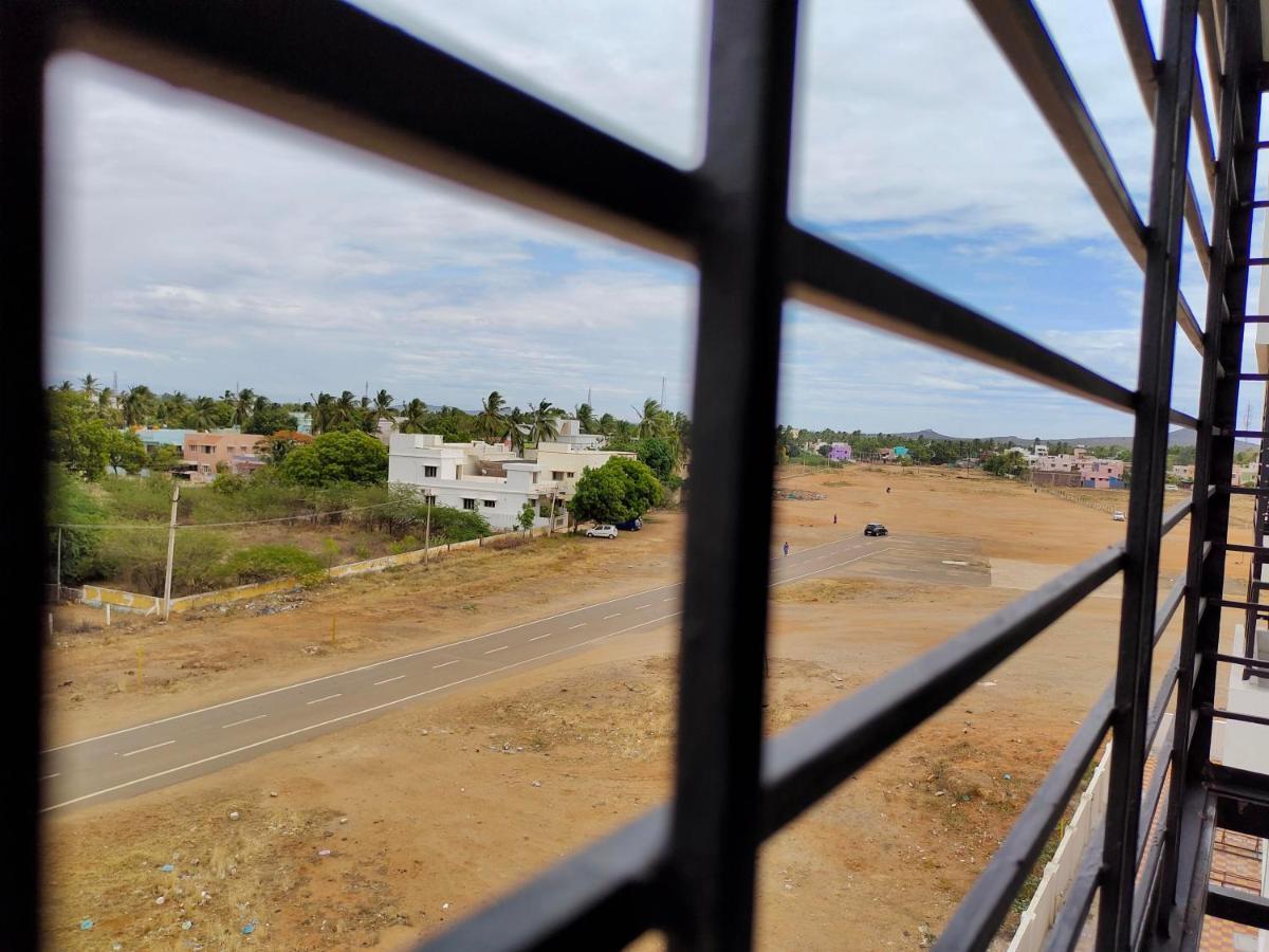 John Towers Hotel Tirunelveli Buitenkant foto