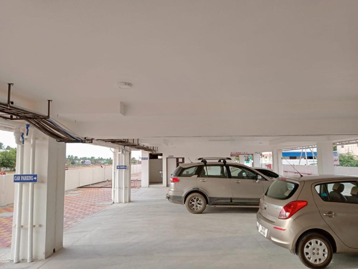 John Towers Hotel Tirunelveli Buitenkant foto
