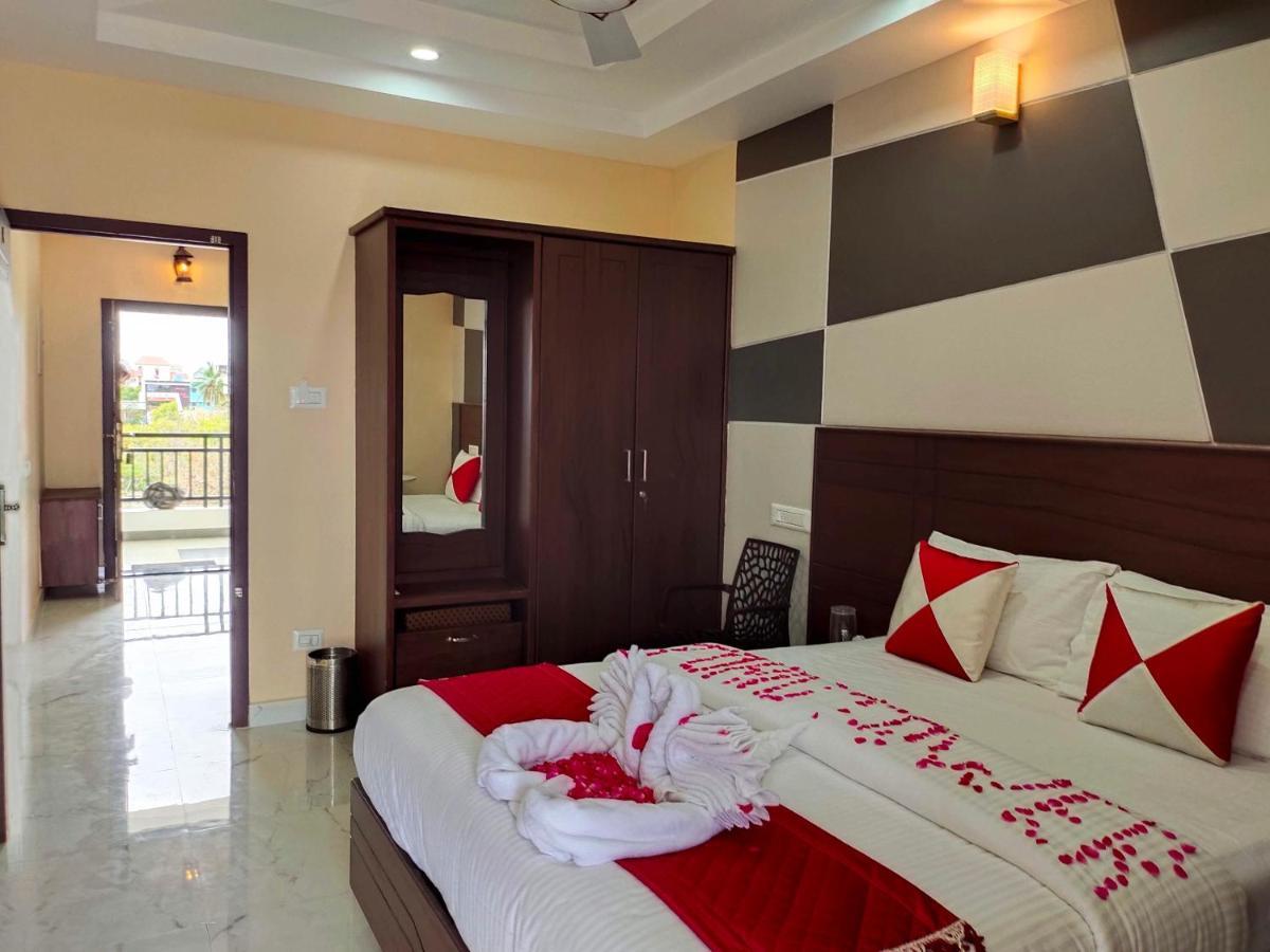 John Towers Hotel Tirunelveli Buitenkant foto